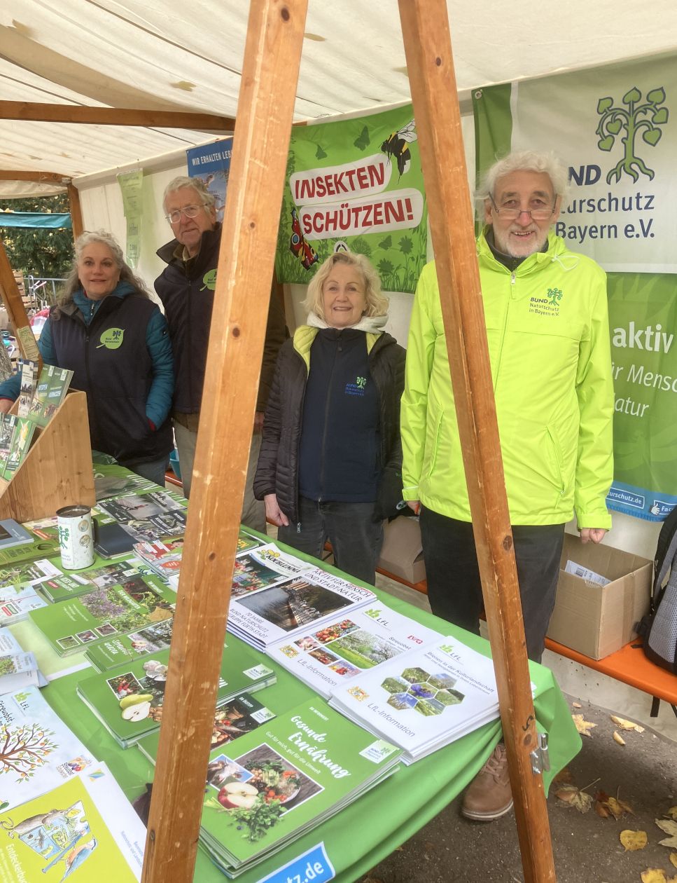 BN-Team auf dem Apfelmarkt 2025